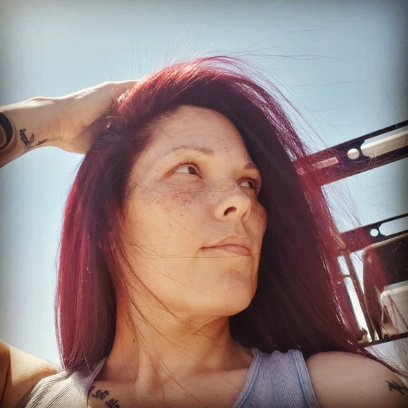 Meet your Posher, Anna - Picture 1 of 1